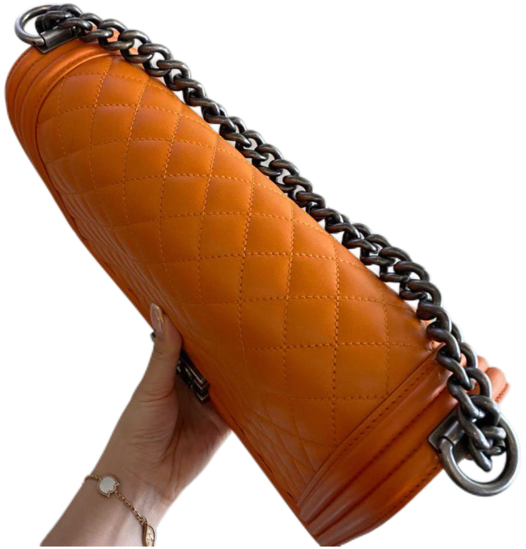 Chanel BOY medium