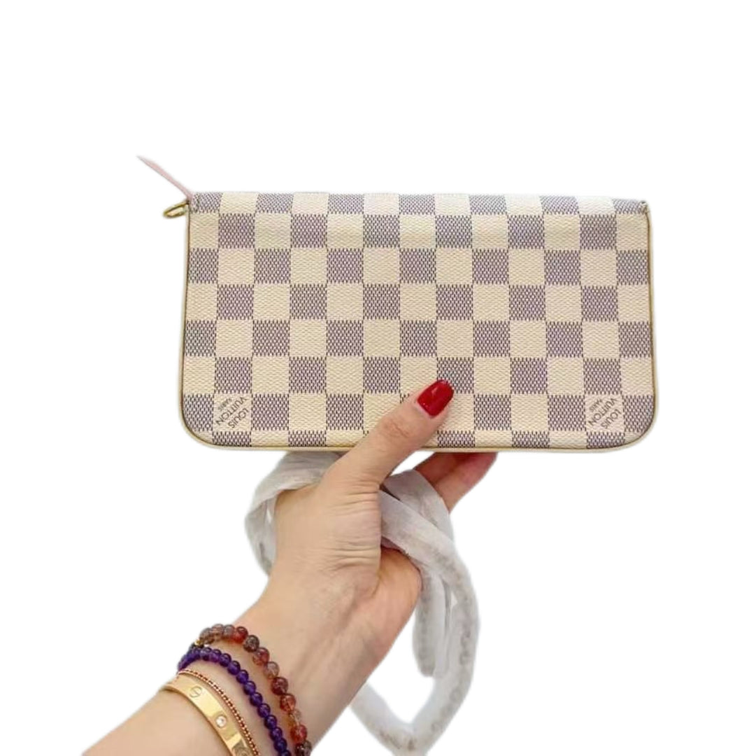 Louis Vuitton Clutch